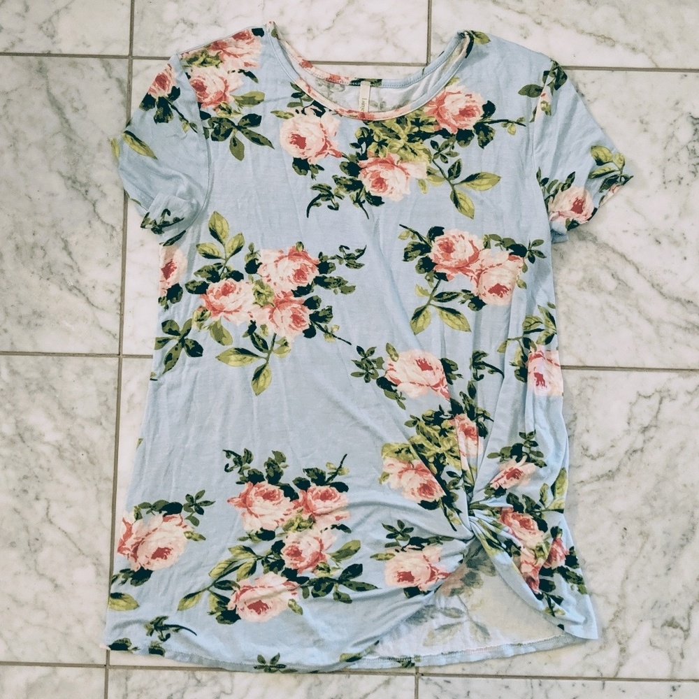 Floral Twist Hem tee